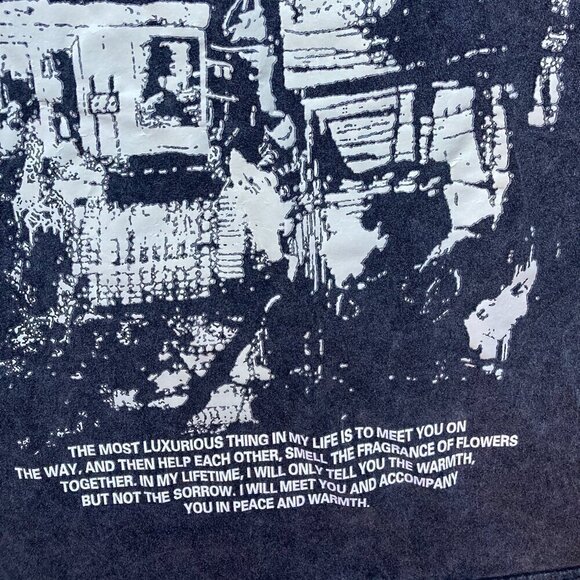 ROMWE LA oversized graphic tee UNISEX- SIZE SMALL - Picture 4 of 5